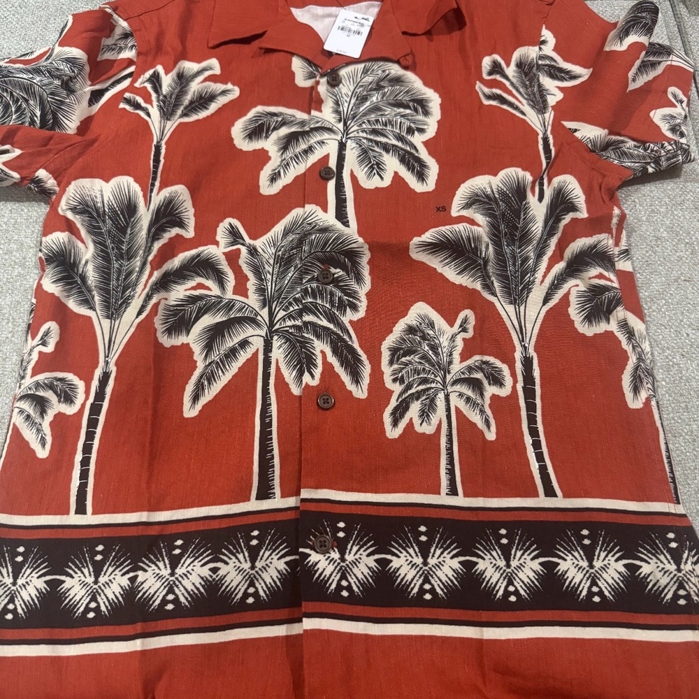 Express Red and Black Palm Tree Casual Button Down Shirt